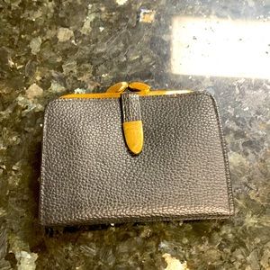 Vintage Kiss Lock Billfold Wallet